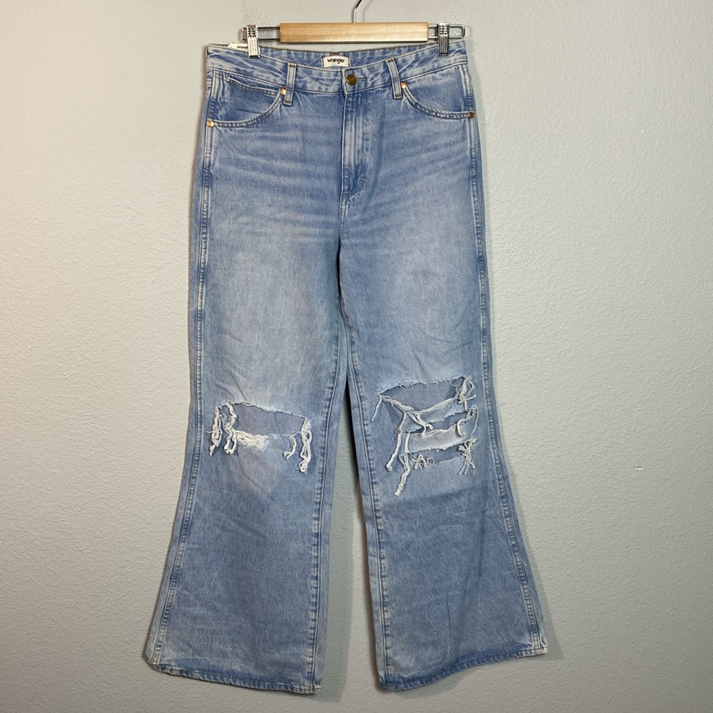 Nwt Wrangler Bonnie 683 Loose Flare Jeans